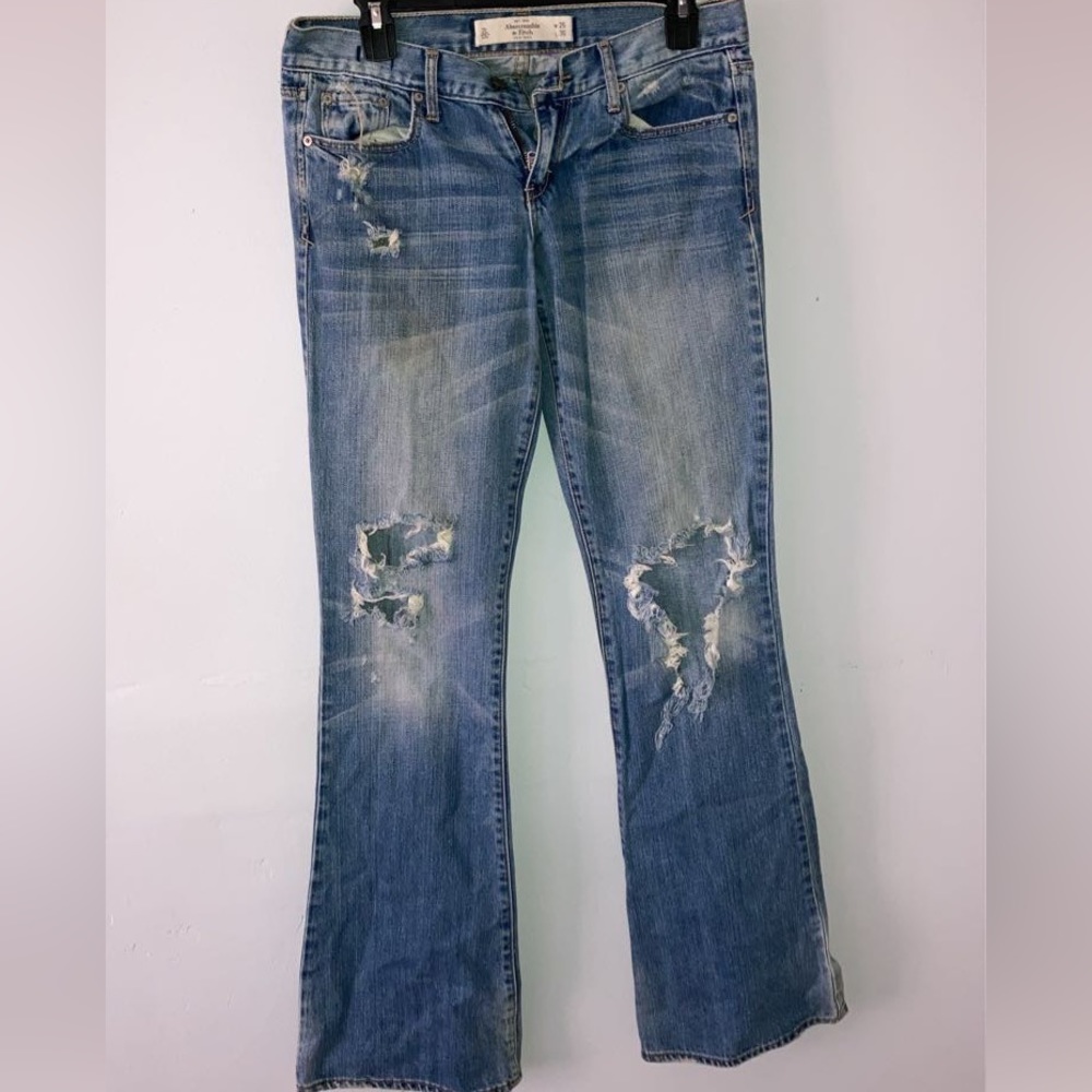 abercrombie and fitch distressed jeans